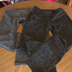2 pair of leggings